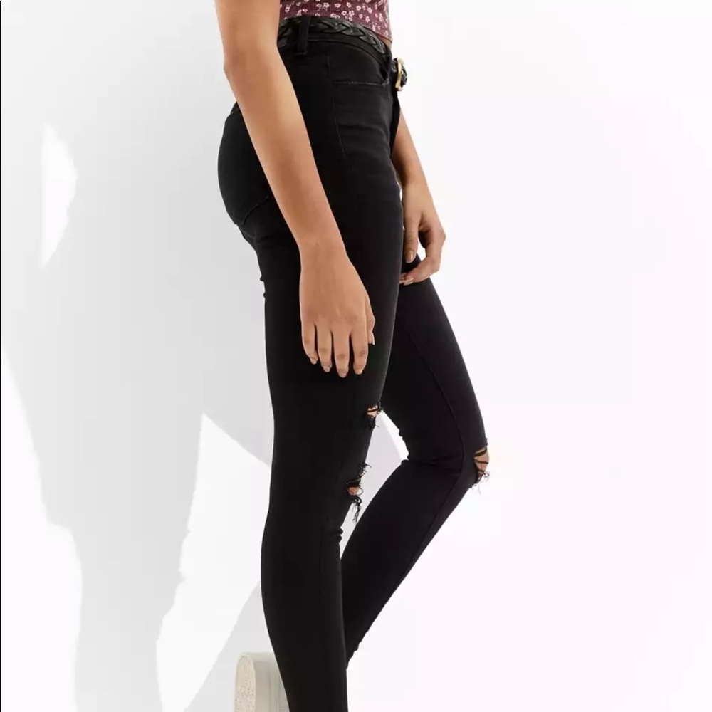 AEO Black Distressed Super Hi-Rise Jegging - Picture 15 of 15
